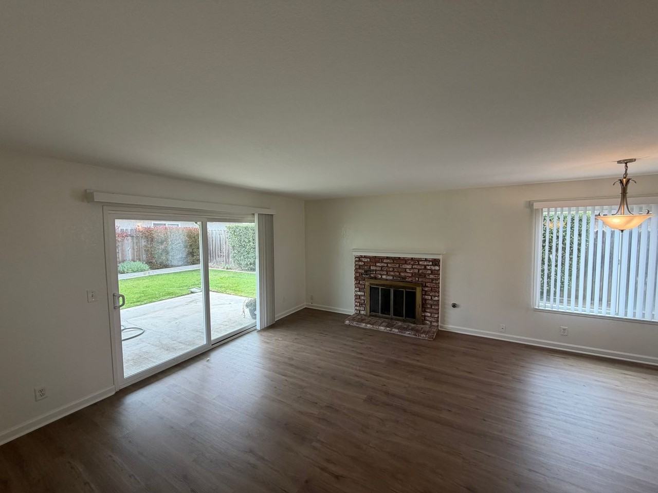 1310 Lesley Ct - Photo 5 of 13