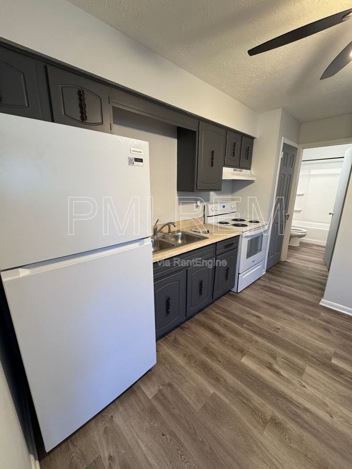 1814 Whipple Ave Nw #1 - Photo 2 of 15