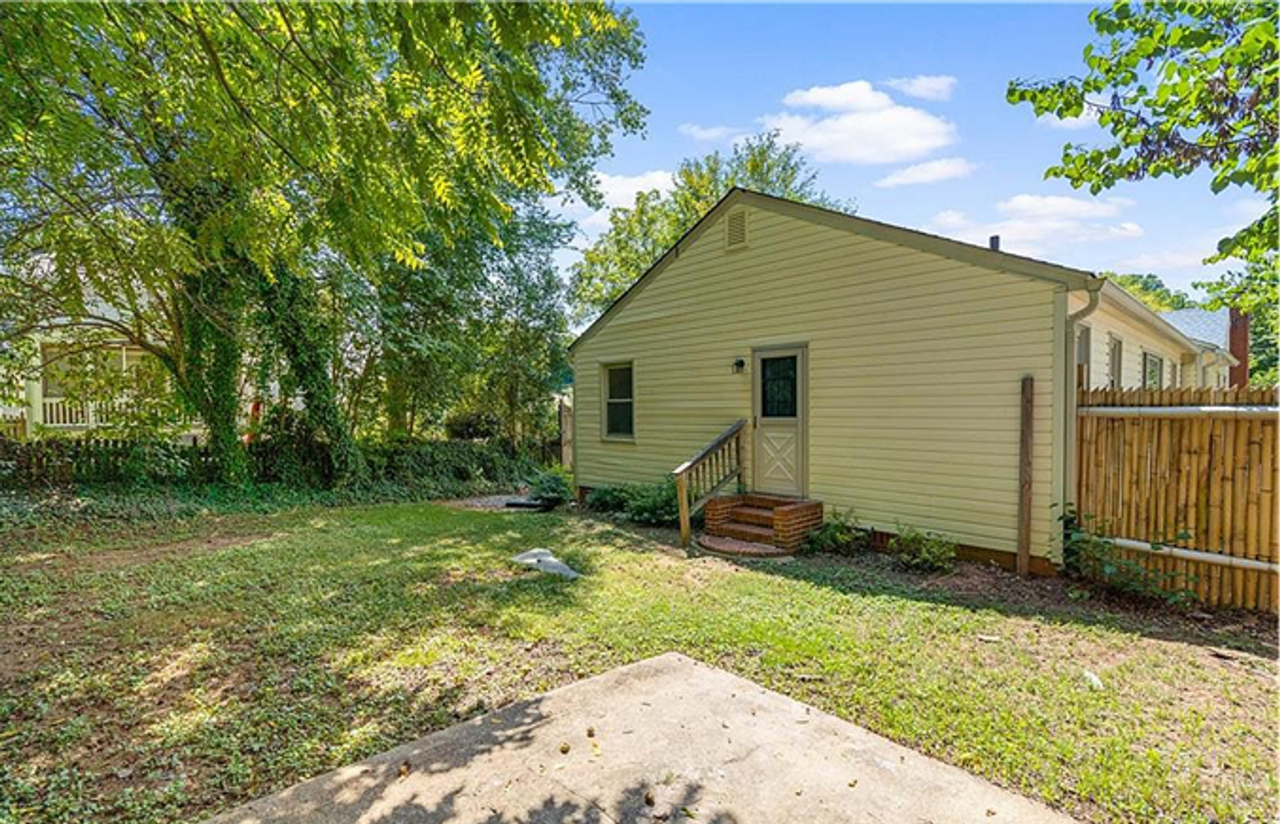 313 Horace Mann Ave - Photo 5 of 31