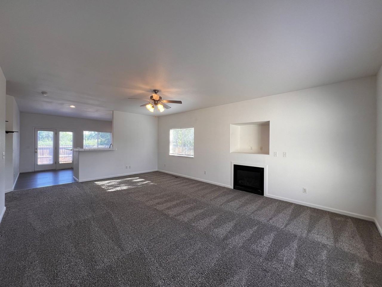 1258 Eider Cir - Photo 2 of 31