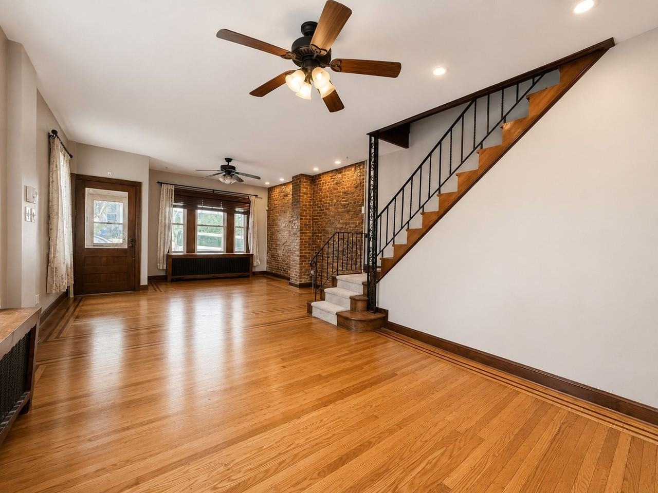 4698 Wilde St - Photo 3 of 28