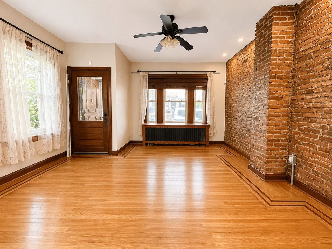 4698 Wilde St - Photo 4 of 28