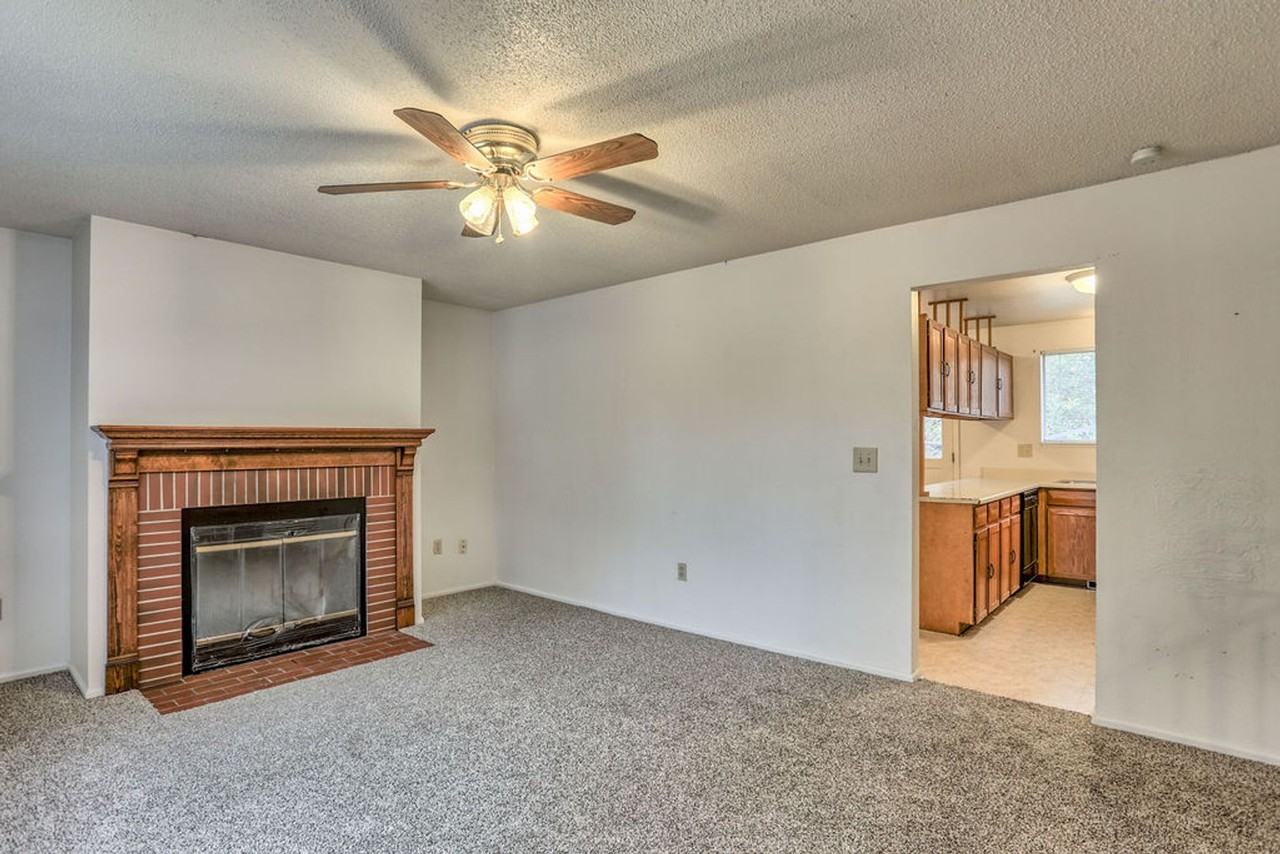 836 Winchester Dr - Photo 7 of 35