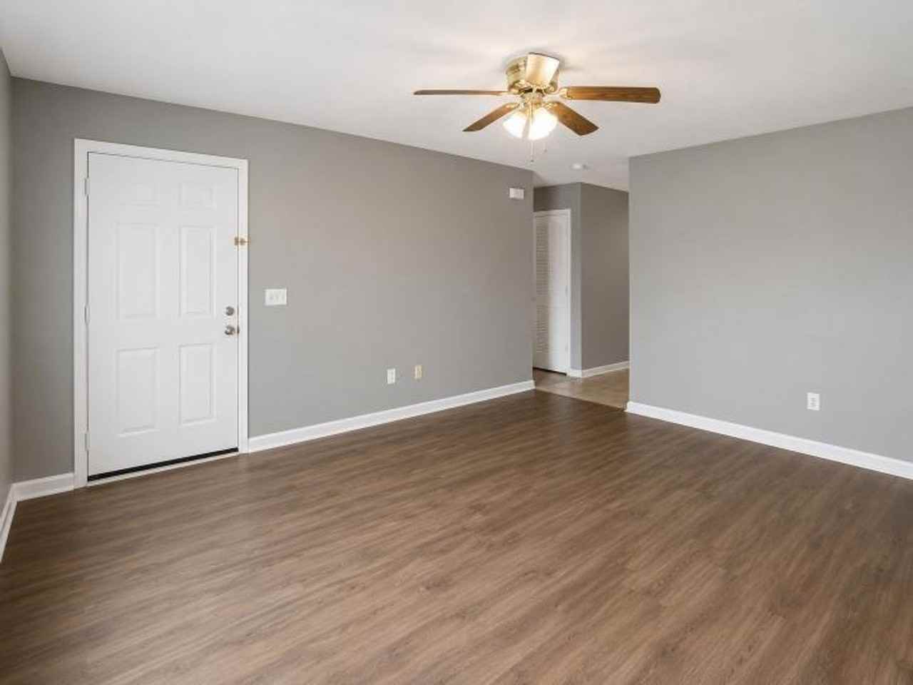 208 Ruf Dr - Photo 4 of 24