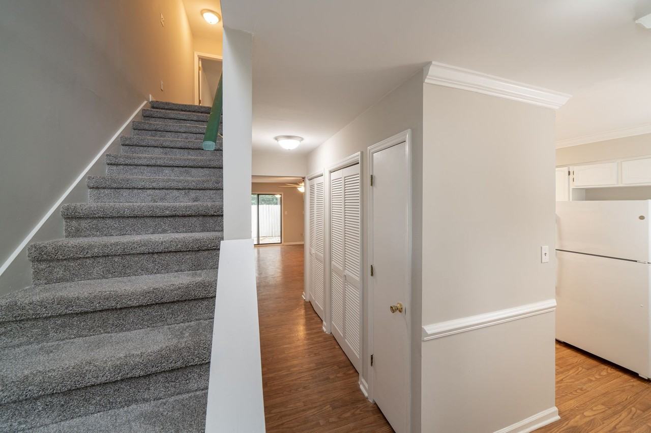 5891 Shady Grove Cir - Photo 2 of 14
