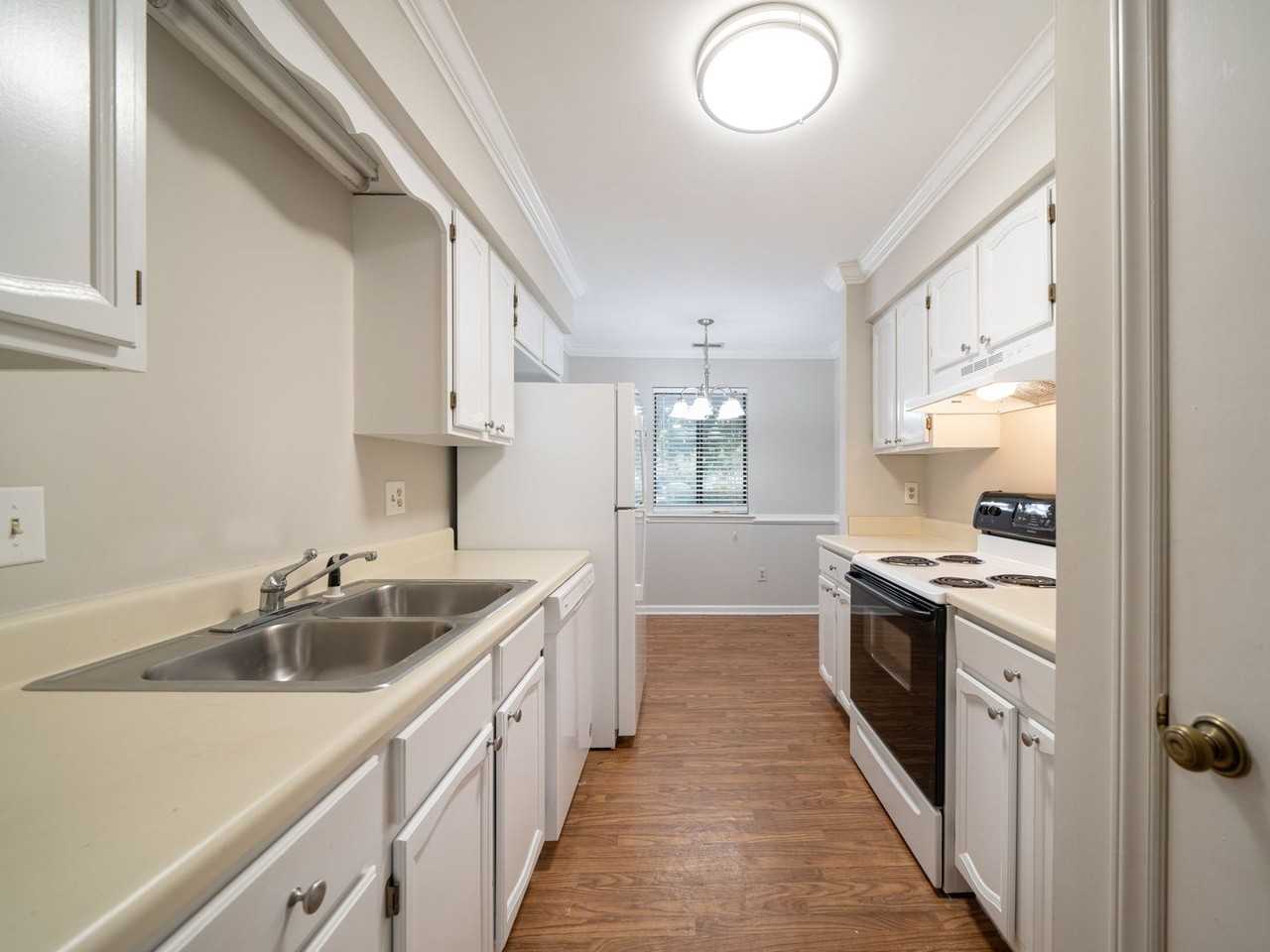 5891 Shady Grove Cir - Photo 4 of 14