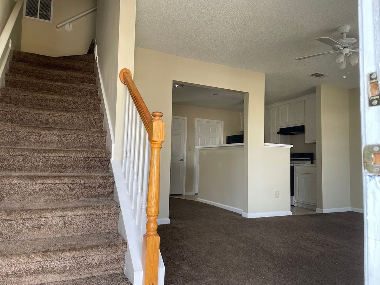 823 Tramore Dr - Photo 4 of 25