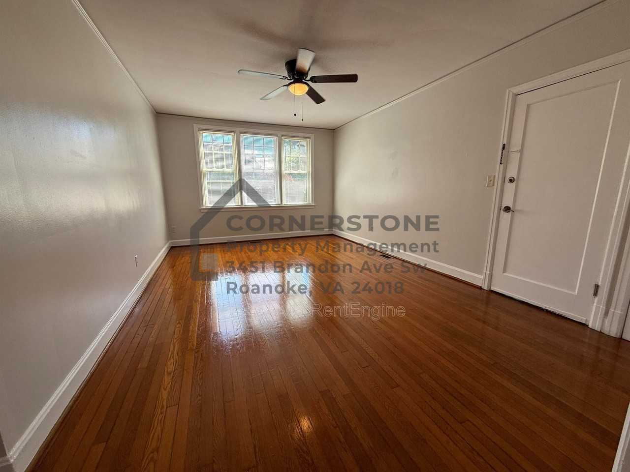 355 Highland Ave Sw #1 - Photo 5 of 10