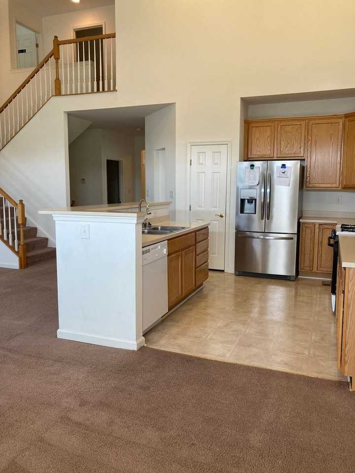 301 Victory Gallop Ct - Photo 4 of 22