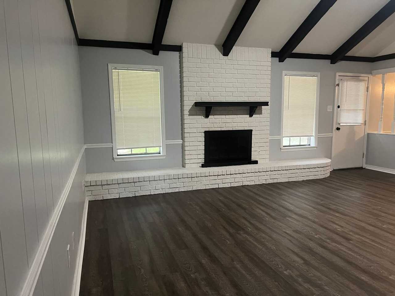 3608 Lannon Cir - Photo 2 of 8