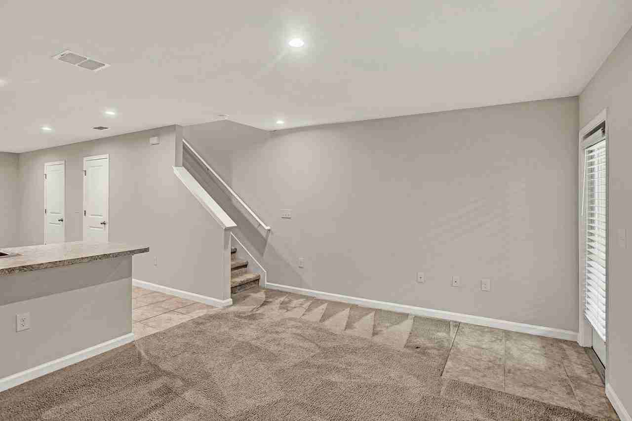 5958 Creekside Crossing Dr - Photo 7 of 22