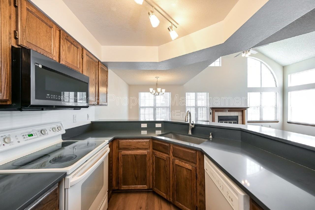 5863 W Atlantic Pl - Photo 5 of 22