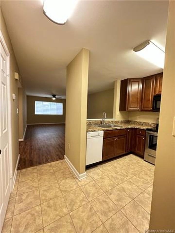 1203 1203 E-1 Jamestown Road - Photo 4 of 14