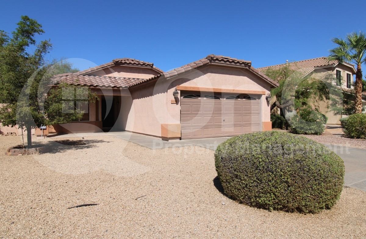 3292 E San Angelo Ave - Photo 2 of 19