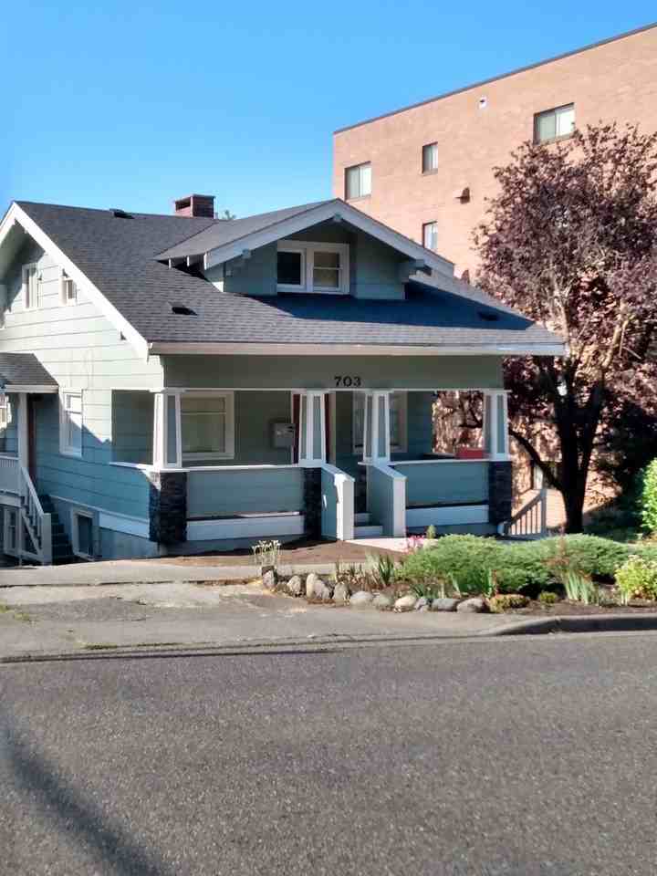 703 N Garden St #B - Photo 2 of 15
