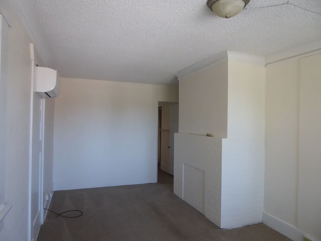 703 N Garden St #B - Photo 7 of 15