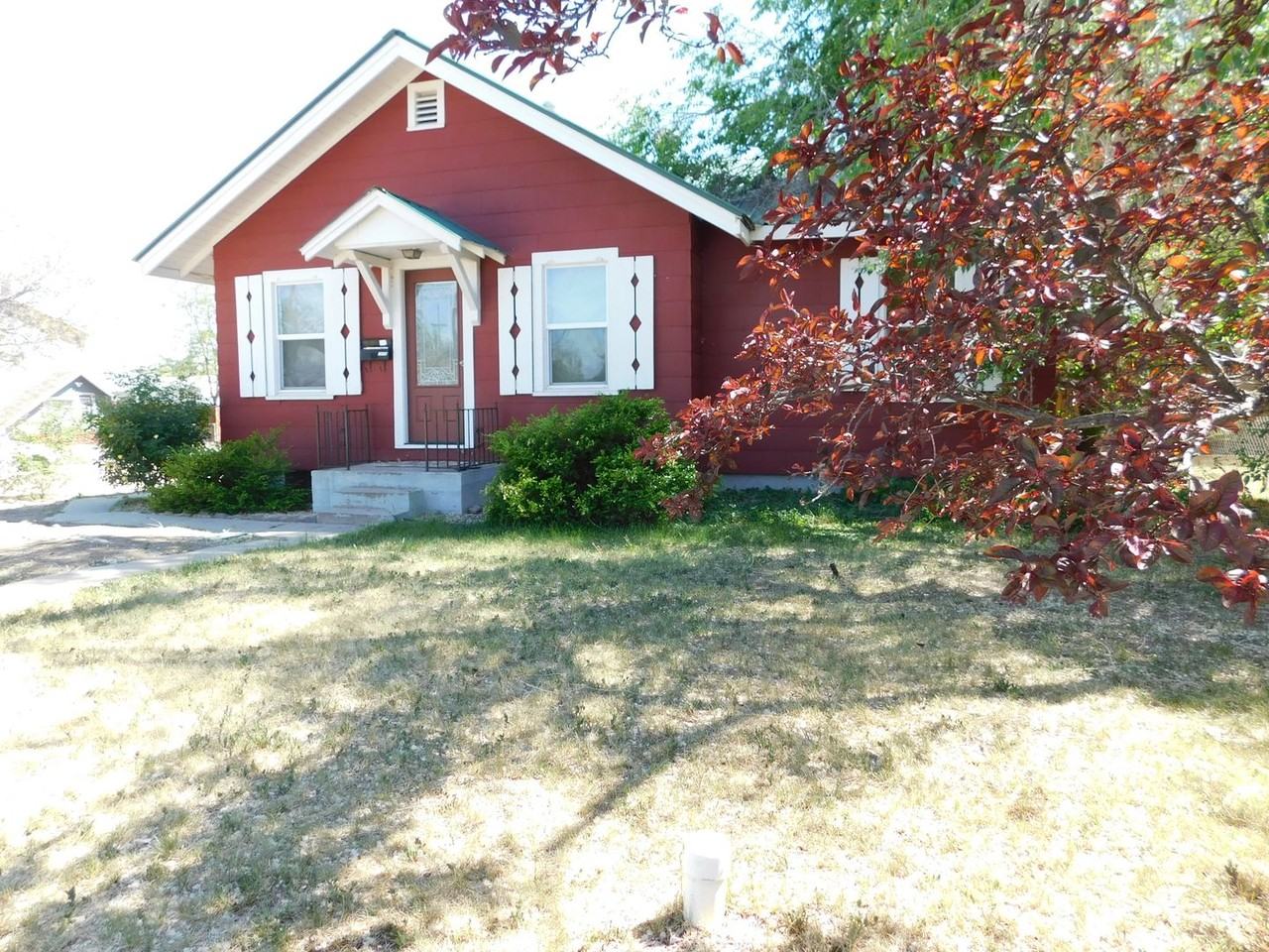 1859 Orchard Ave - Photo 2 of 26
