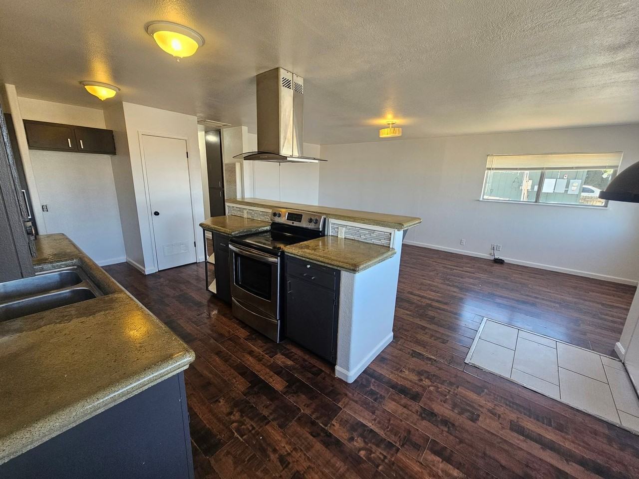 249 N Marguerite Ave - Photo 6 of 25