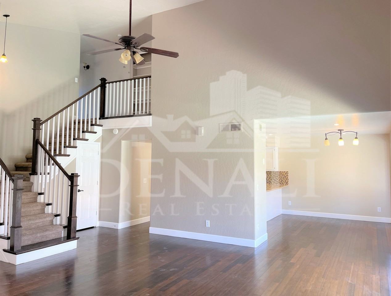3602 E Windmere Dr - Photo 4 of 23