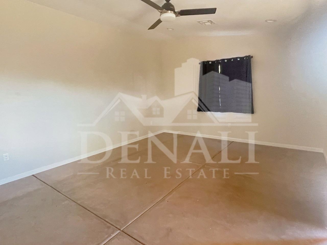 2618 N Sparkman Blvd #2 - Photo 3 of 12