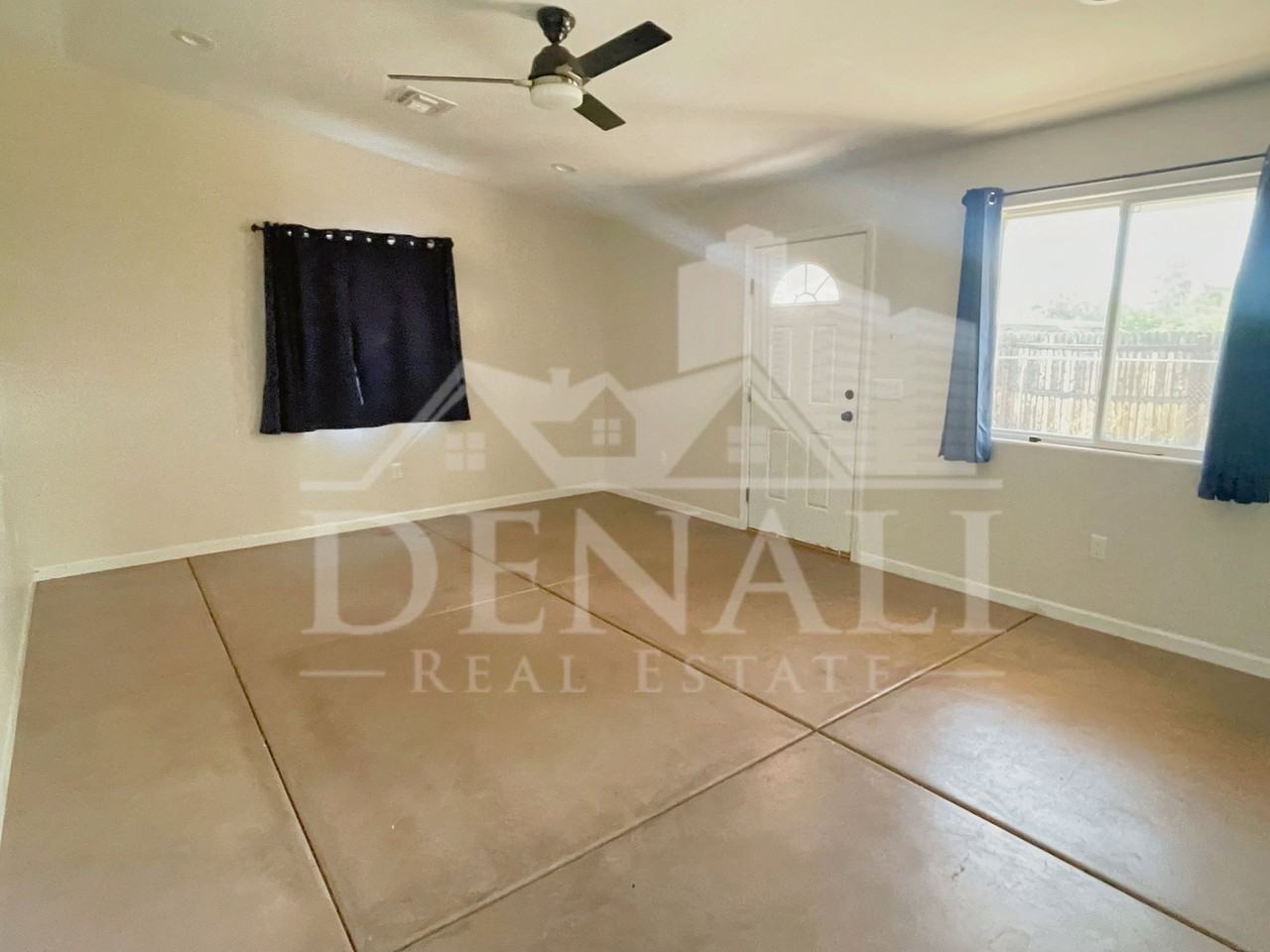 2618 N Sparkman Blvd #2 - Photo 4 of 12
