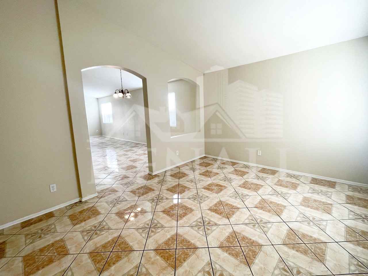 8930 W Catalina Dr - Photo 2 of 22
