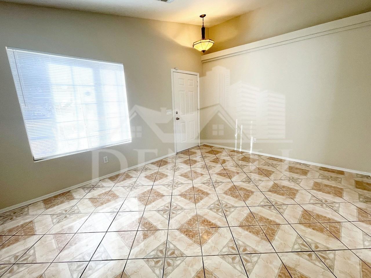 8930 W Catalina Dr - Photo 4 of 22