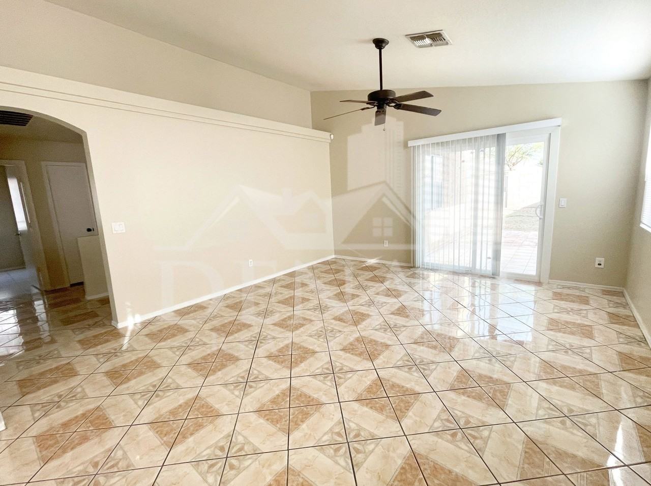 8930 W Catalina Dr - Photo 7 of 22