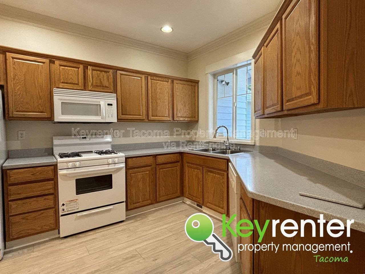 4515 66th Avenue Ct W - Photo 2 of 30