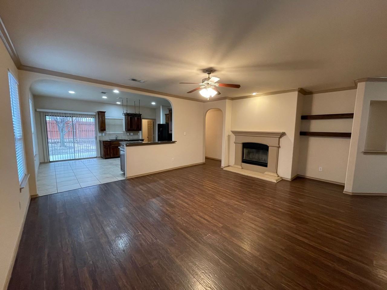 532 Baverton Ln - Photo 4 of 30