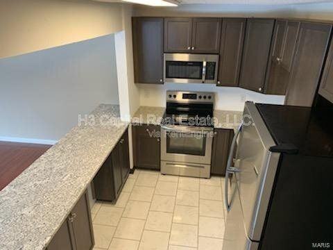 80 Village Ct - Photo 4 of 13