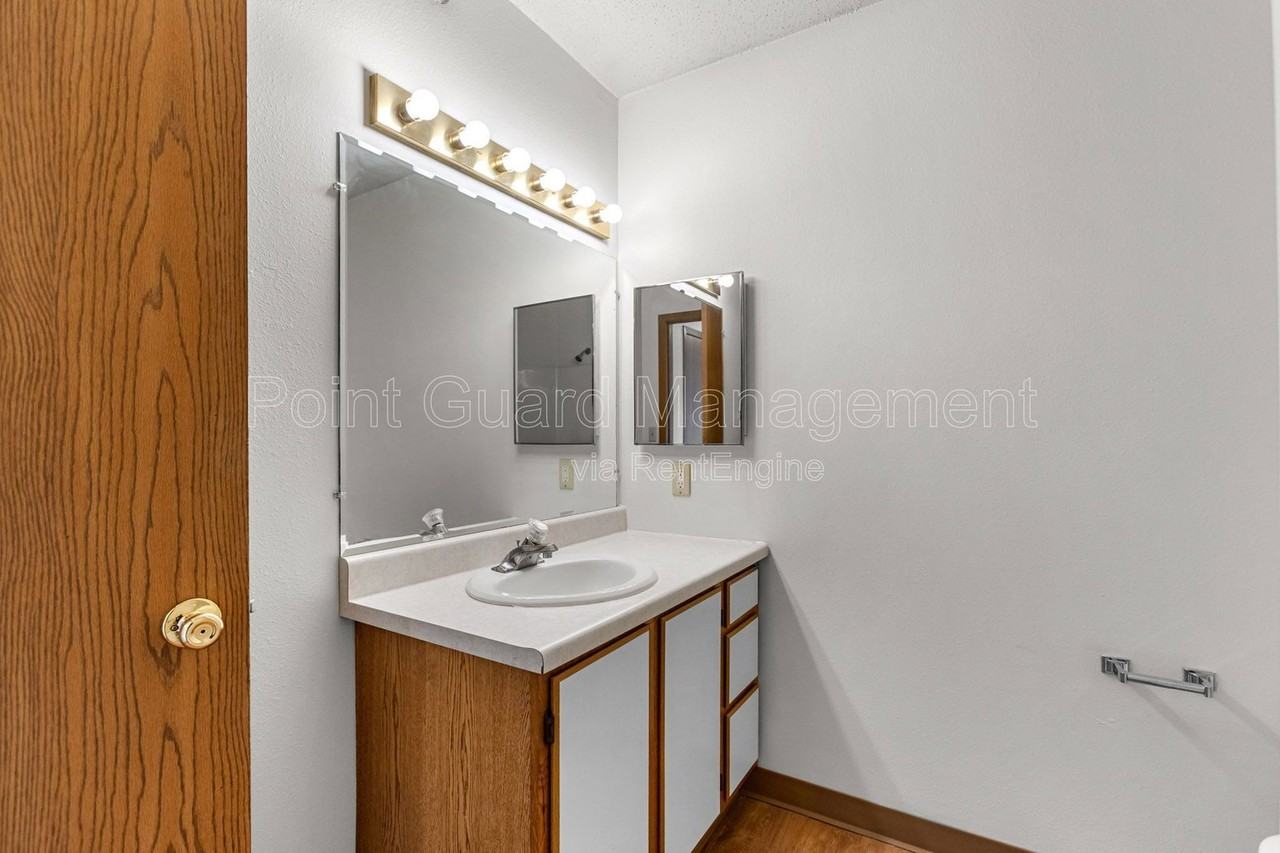 2701 N Maple Ln #2701-302 - Photo 5 of 26