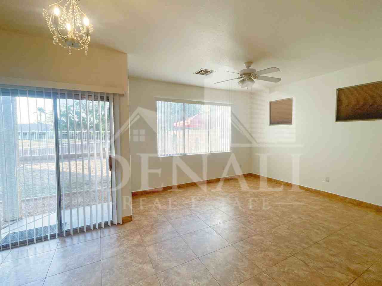 1154 S Boulder St #E - Photo 2 of 21