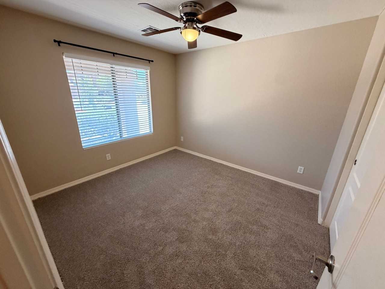 12354 W Glenrosa Ave - Photo 3 of 32