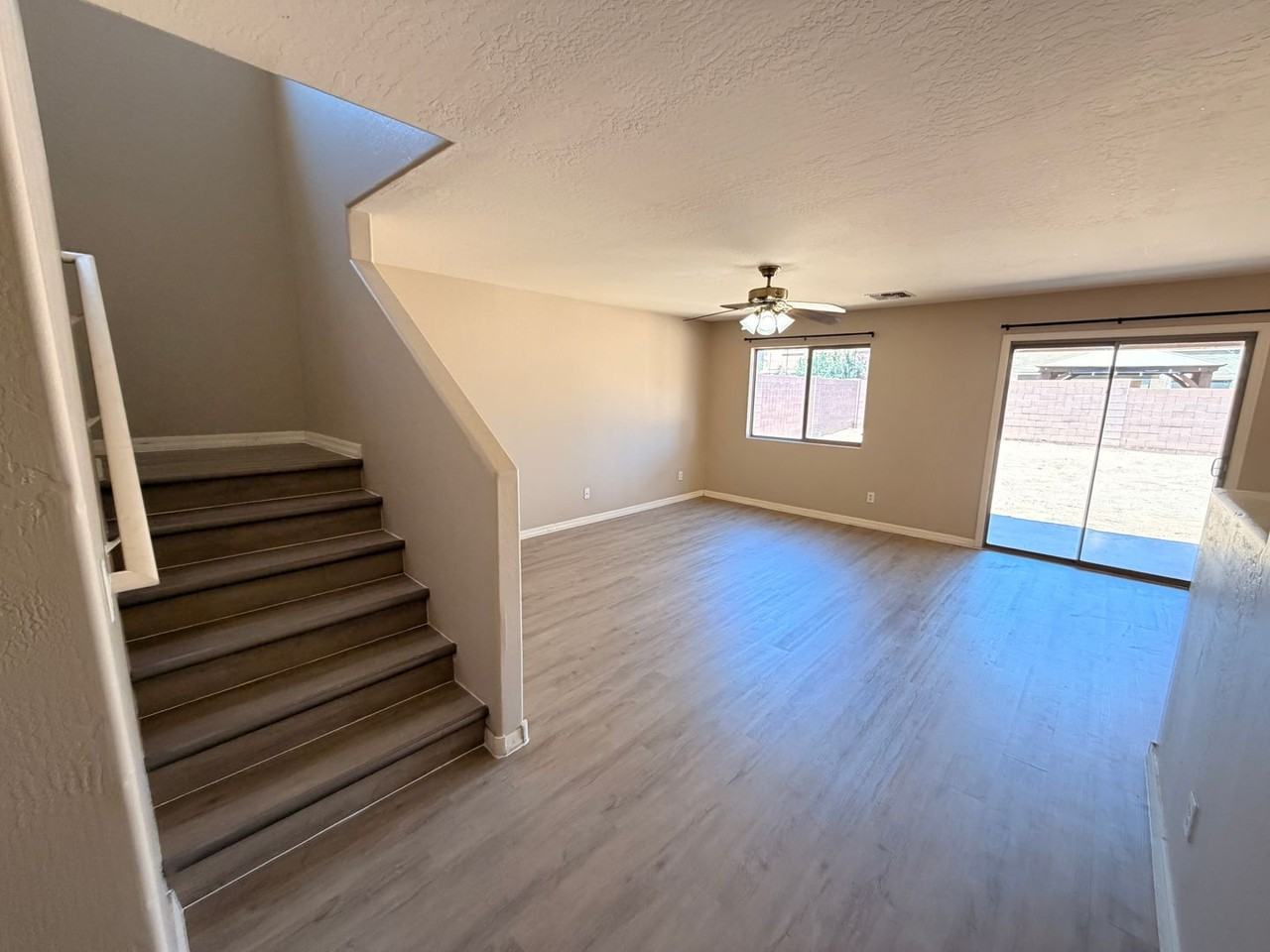 12354 W Glenrosa Ave - Photo 6 of 32