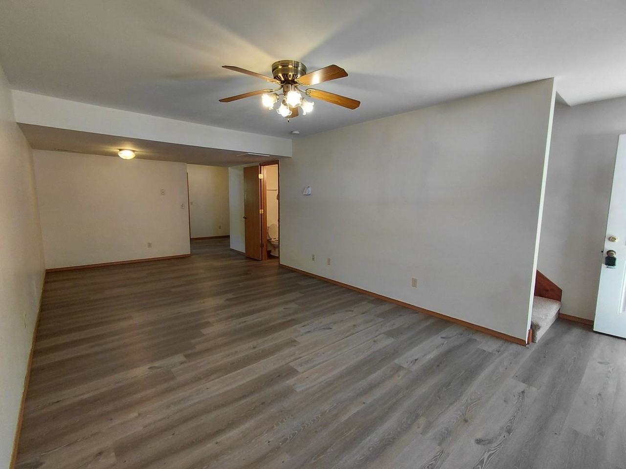 20305 Skyview Dr - Photo 6 of 11