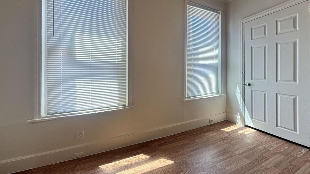 743 E Hilton St - Photo 7 of 15