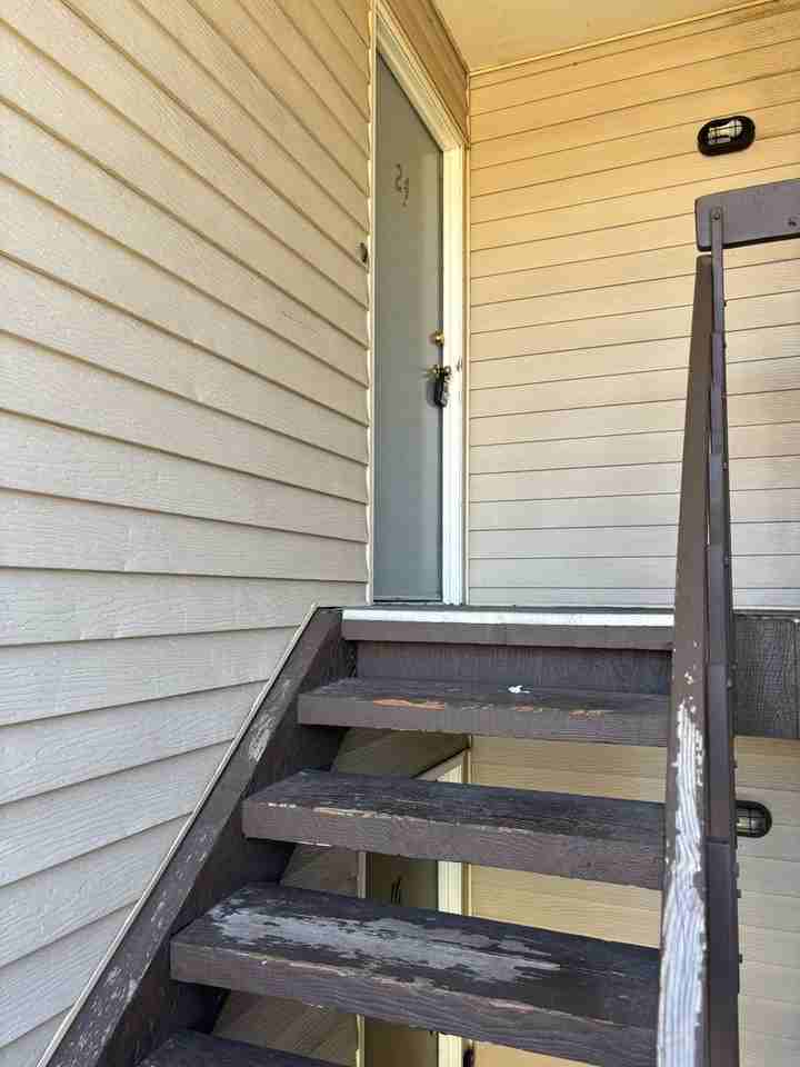 3653 S Sheridan Blvd - Photo 3 of 16
