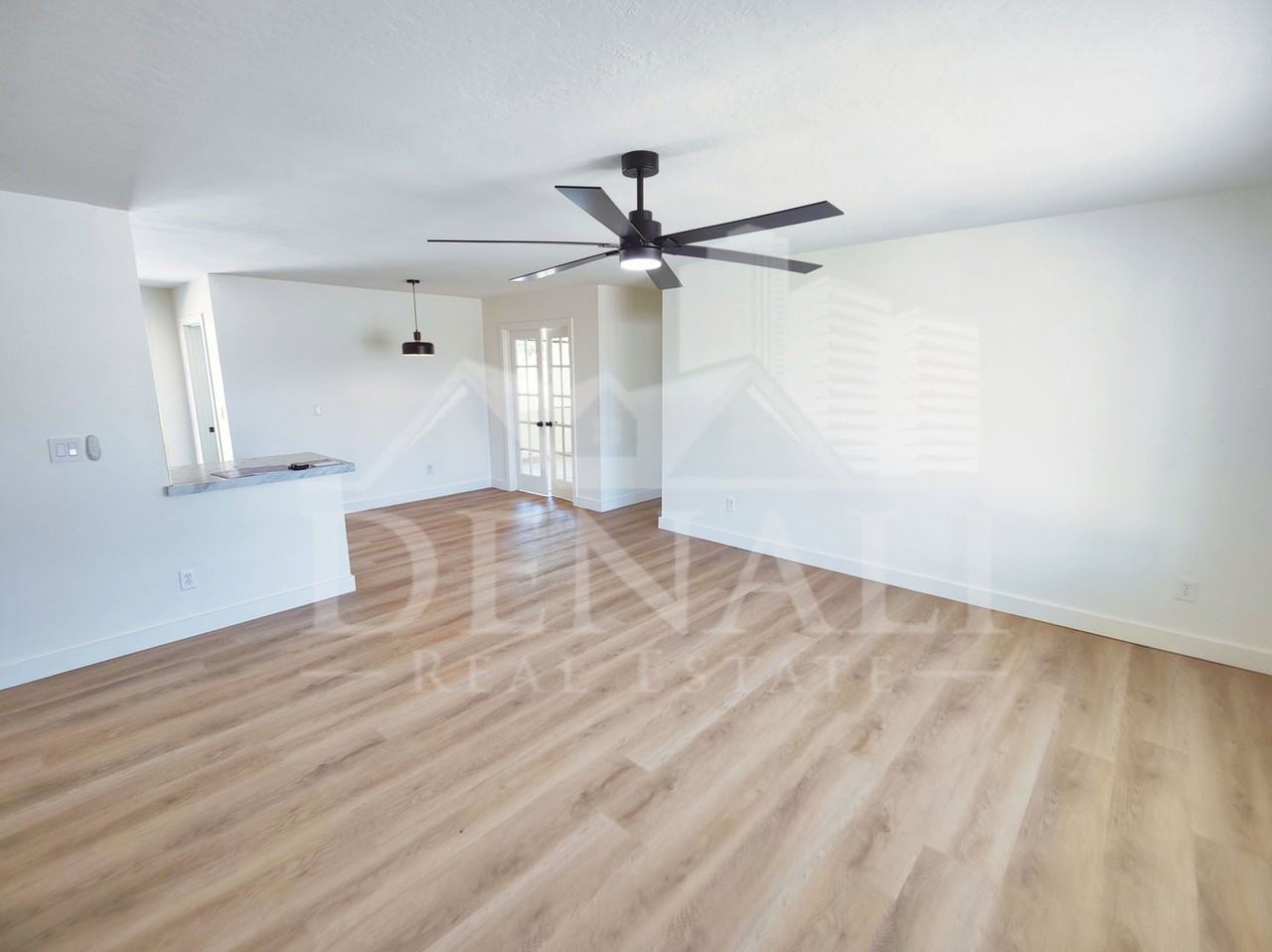7321 E Coronado Rd - Photo 3 of 18