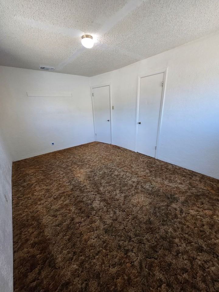 9 Oak Dr - Photo 6 of 15