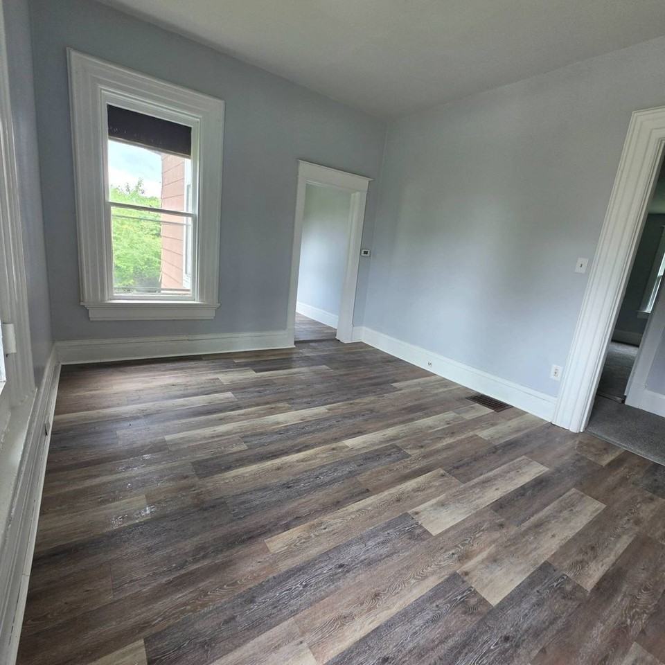 3 W Laurel Ave - Photo 3 of 8