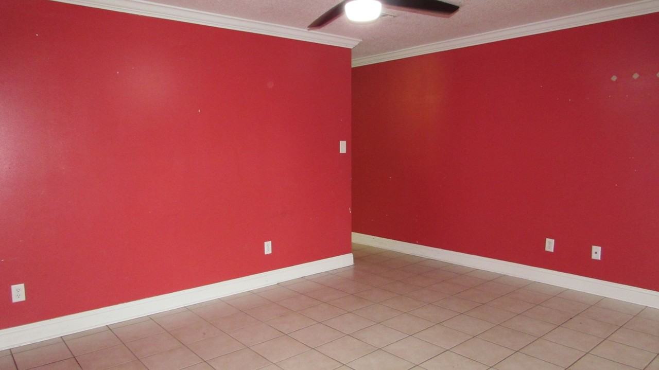 2823 6th Ave #A - Photo 2 of 9