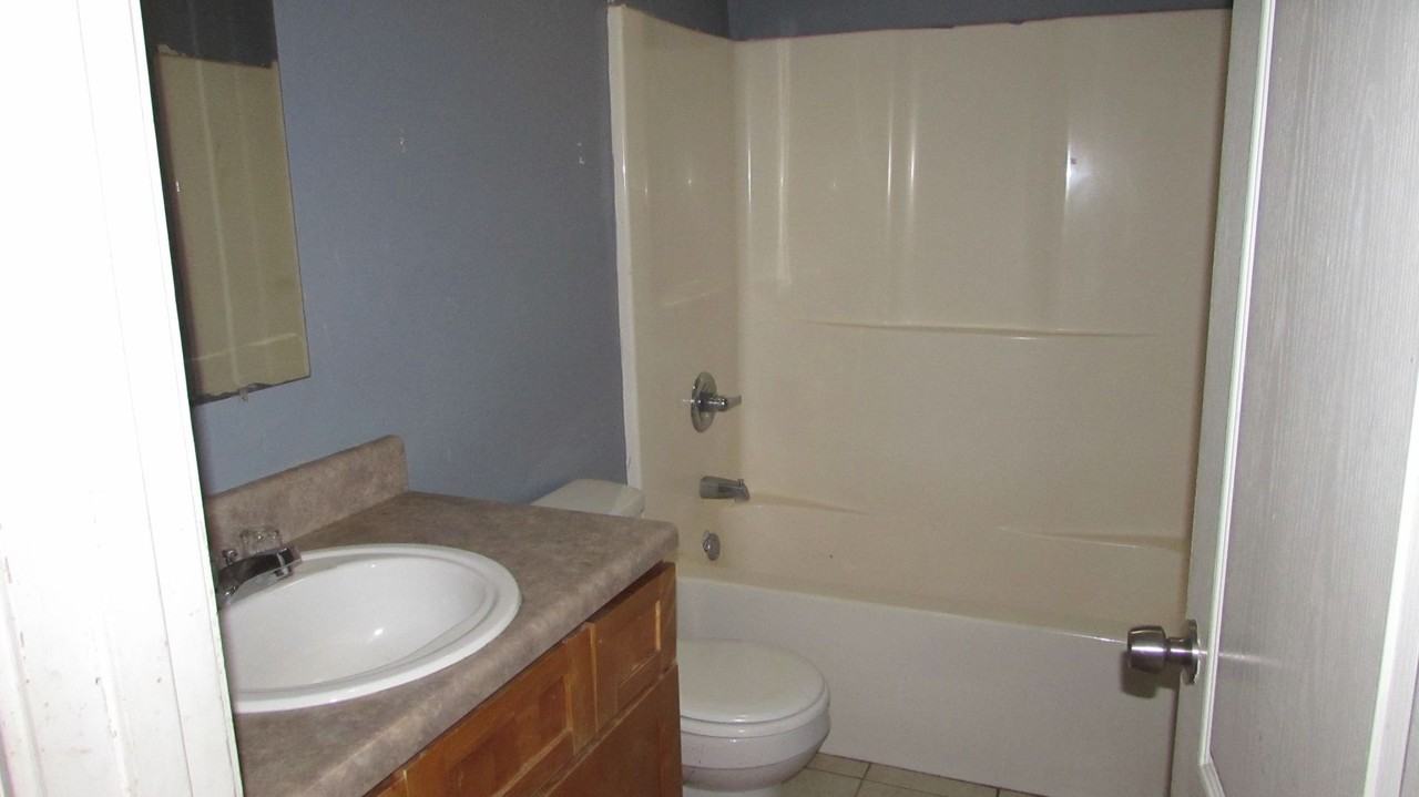 2823 6th Ave #A - Photo 6 of 9