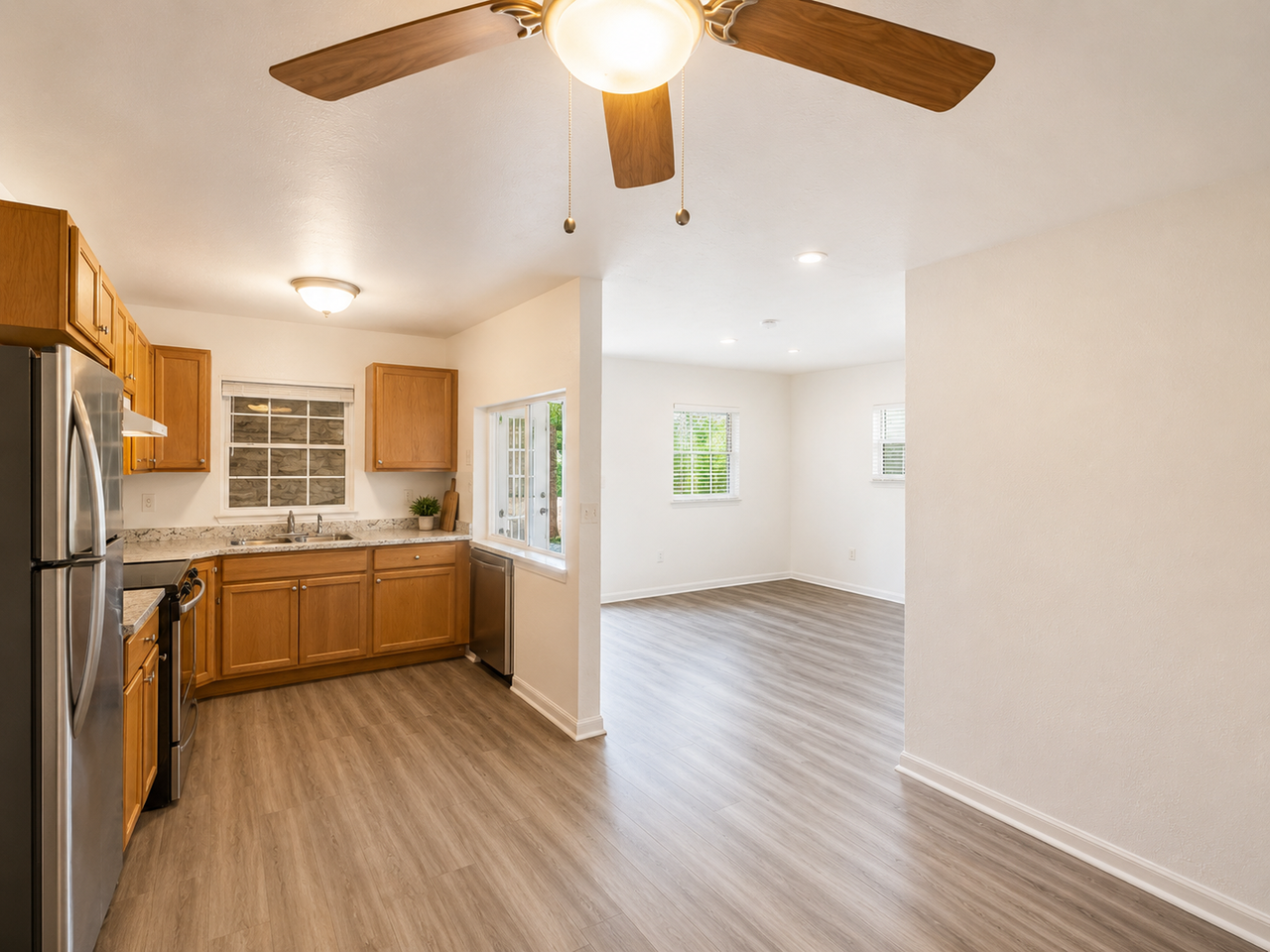 5527 Bryson Dr - Photo 5 of 18