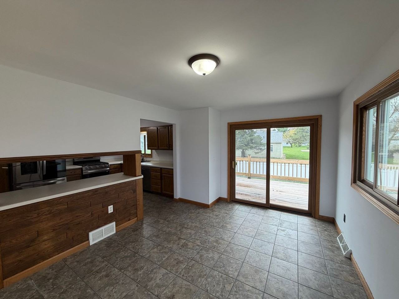 1508 E Becker Rd - Photo 4 of 19