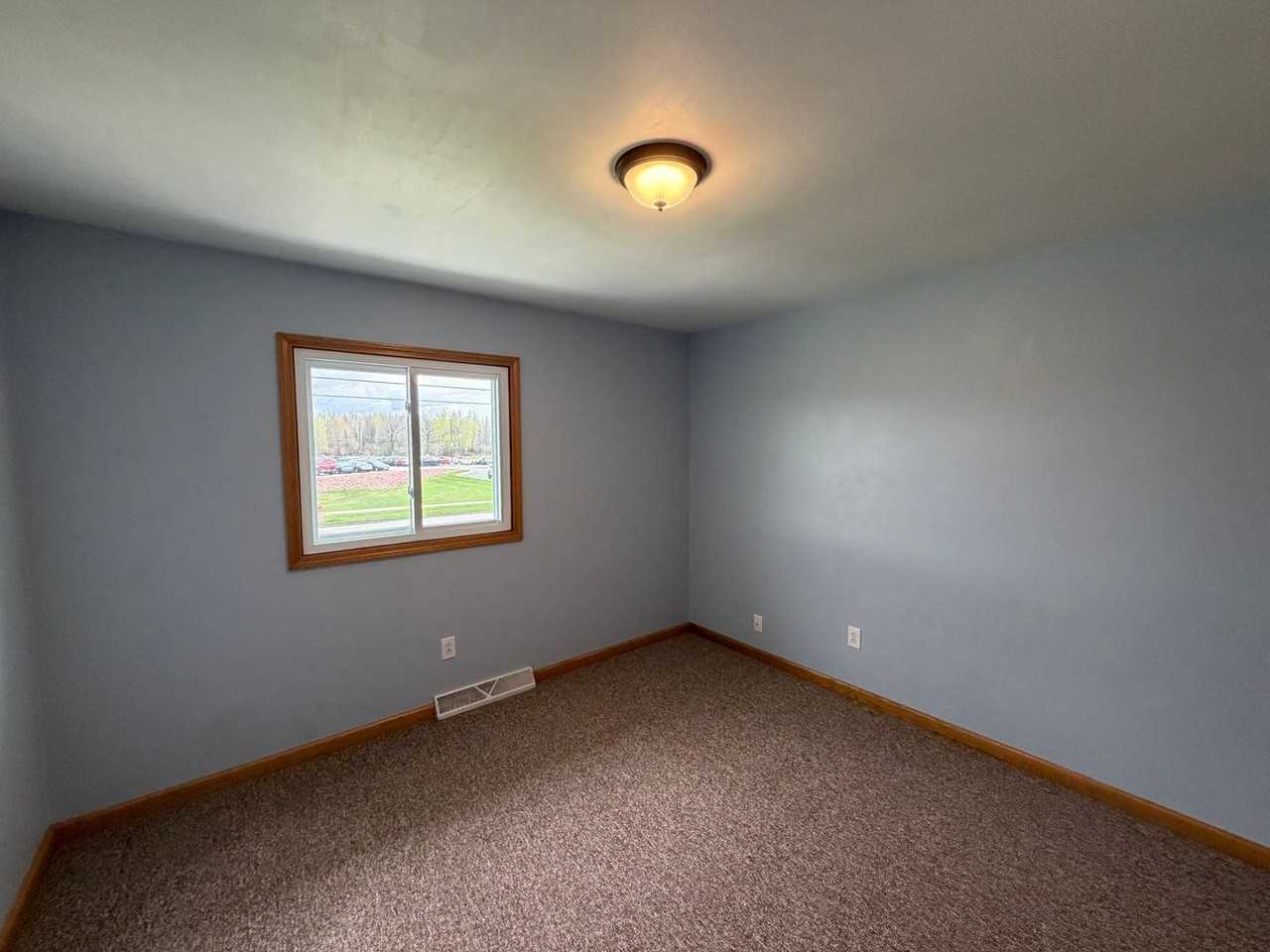 1508 E Becker Rd - Photo 7 of 19