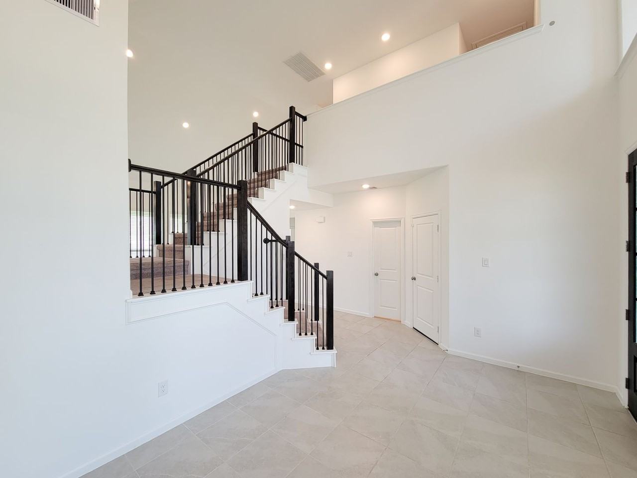 9422 Vista Falls Trce - Photo 5 of 28