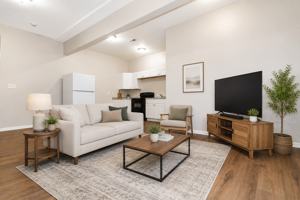 featured image of 500 E Ormsby Ave