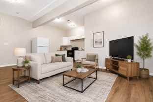 500 E Ormsby Ave - Photo 1 of 1