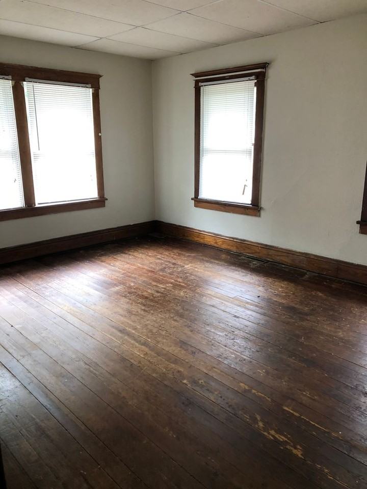 1213 N Washington St - Photo 6 of 11